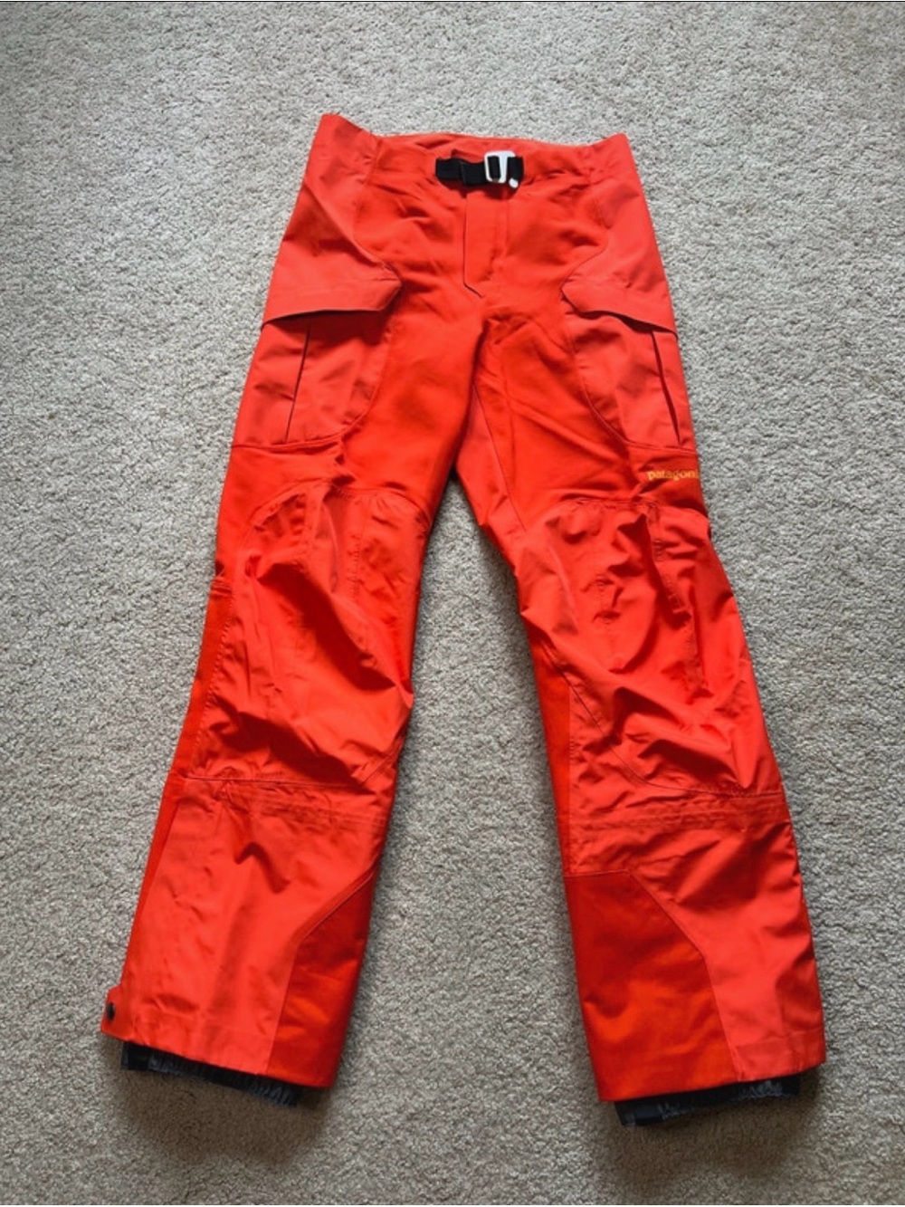 Patagonia Men's Bright Orange Cargo Snow Pants size 28